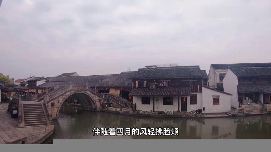 上升的五彩石